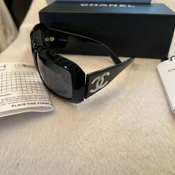 Vintage 2005 Chanel Sunnies. Purchased from store in MD. Used only a few times. - Picture 5 of 5